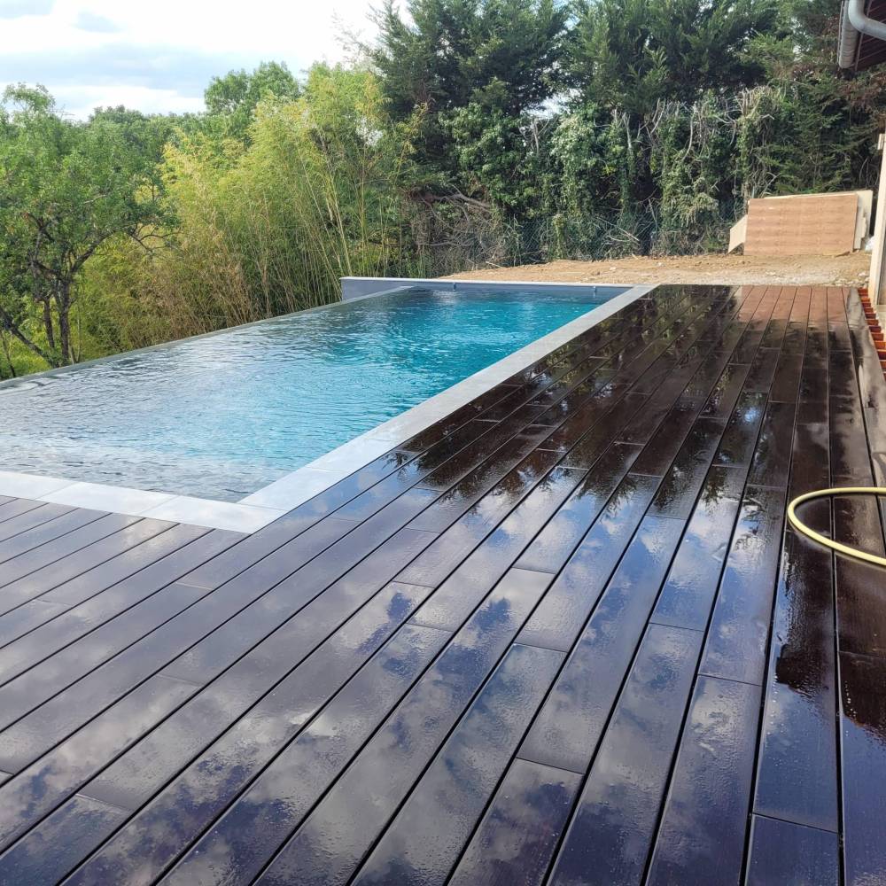 piscine a debordement